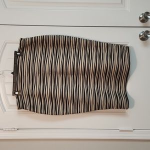 2X fitted midi skirt